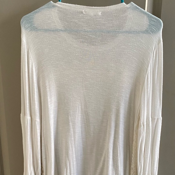 Cute Top - Picture 3 of 3